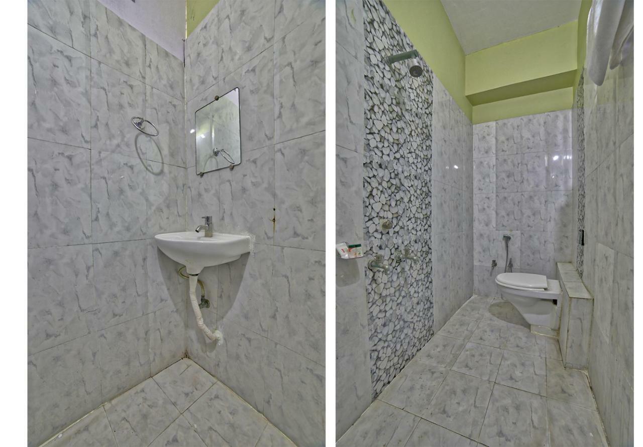 Oyo 35538 Hotel Risha Chandrapur Exteriör bild